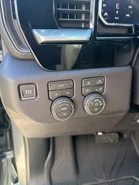 2026 Chevrolet Silverado 1500 4WD Crew Cab Standard Bed RST