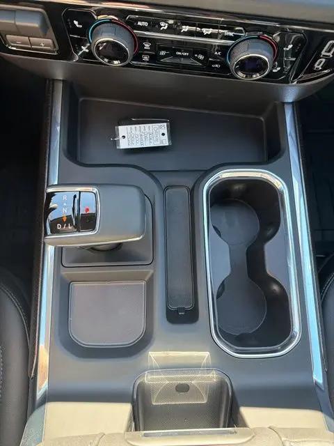 2026 Chevrolet Silverado 1500 4WD Crew Cab Standard Bed RST