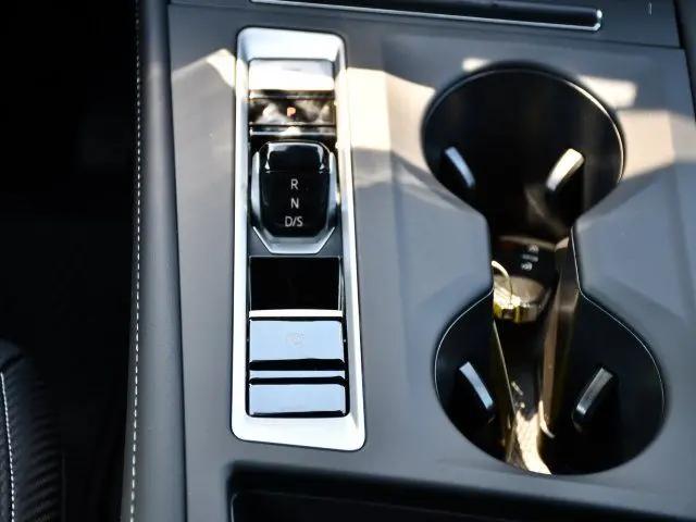 2026 Volkswagen Atlas Cross Sport SE