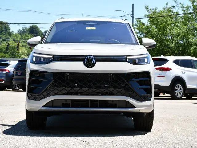 2026 Volkswagen Tiguan SEL R-Line Turbo