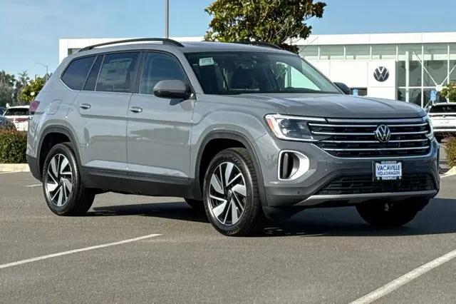 2026 Volkswagen Atlas SE with Technology