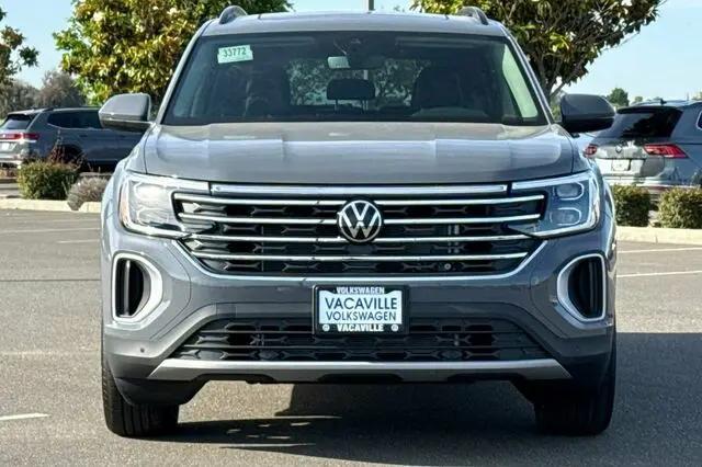 2026 Volkswagen Atlas SE with Technology