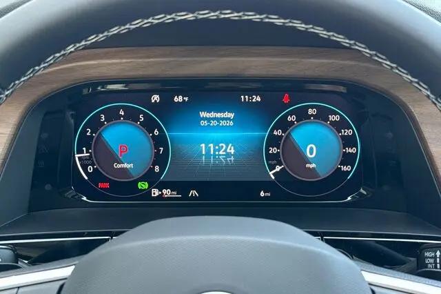 2026 Volkswagen Atlas SE with Technology