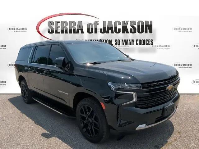 2023 Chevrolet Suburban 4WD LT