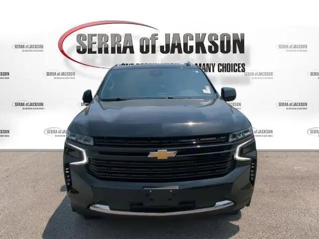 2023 Chevrolet Suburban 4WD LT