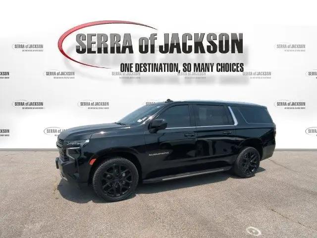 2023 Chevrolet Suburban 4WD LT