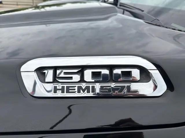2019 Ram 1500 Laramie Crew Cab 4x4 5'7" Box