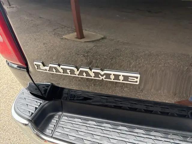 2019 Ram 1500 Laramie Crew Cab 4x4 5'7" Box