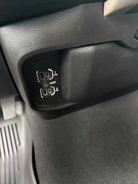 2019 Ram 1500 Laramie Crew Cab 4x4 5'7" Box