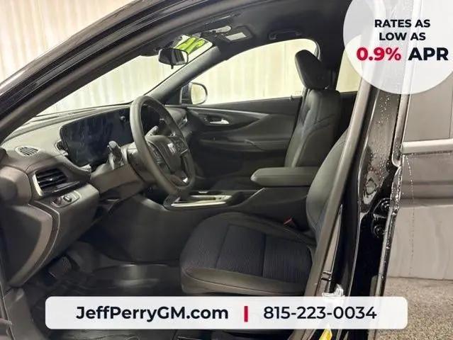 2026 Buick NV Preferred FWD