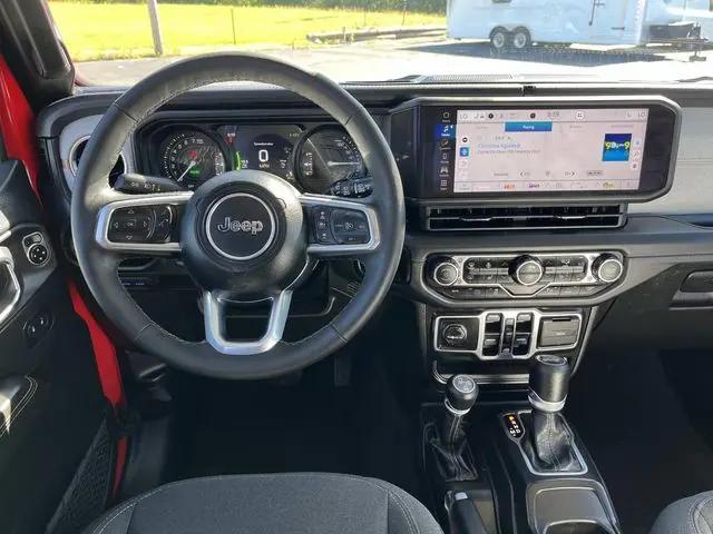 2025 Jeep Wrangler 4xe Sahara 4xe
