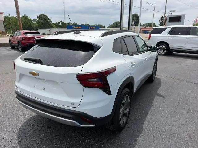 2025 Chevrolet Trax FWD LT