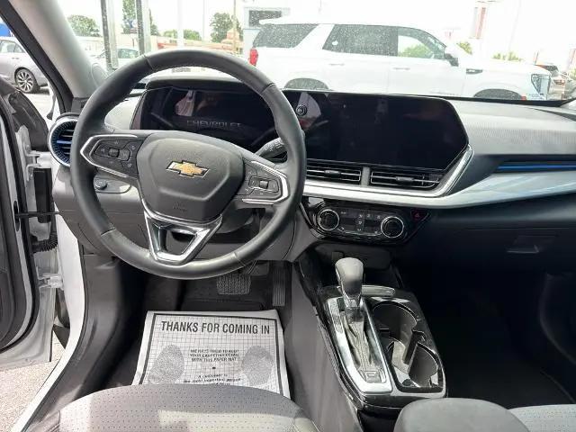 2025 Chevrolet Trax FWD LT