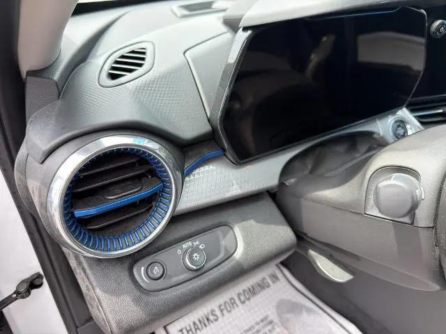 2025 Chevrolet Trax FWD LT
