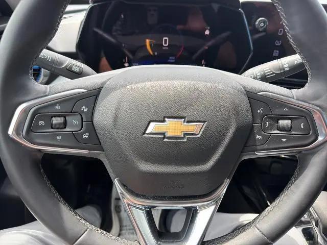 2025 Chevrolet Trax FWD LT