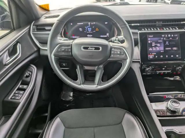 2025 Jeep Grand Cherokee L Altitude 4x4