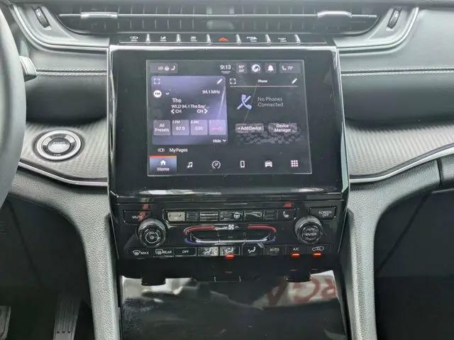 2025 Jeep Grand Cherokee L Altitude 4x4