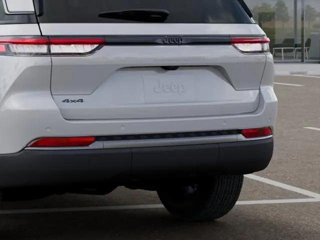 2026 Jeep Grand Cherokee Altitude 4x4