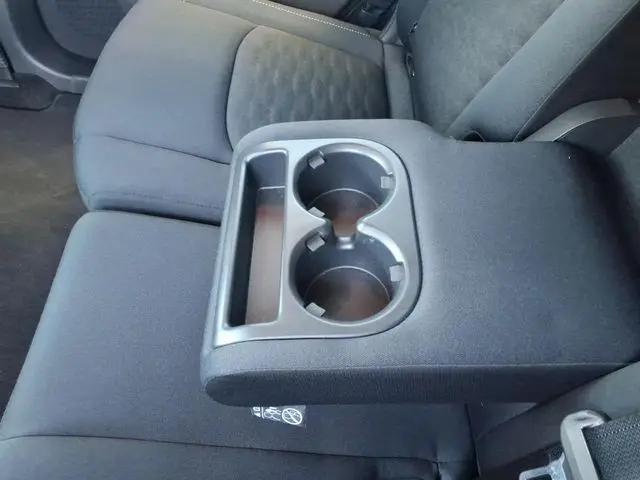 2025 Nissan Pathfinder SV FWD
