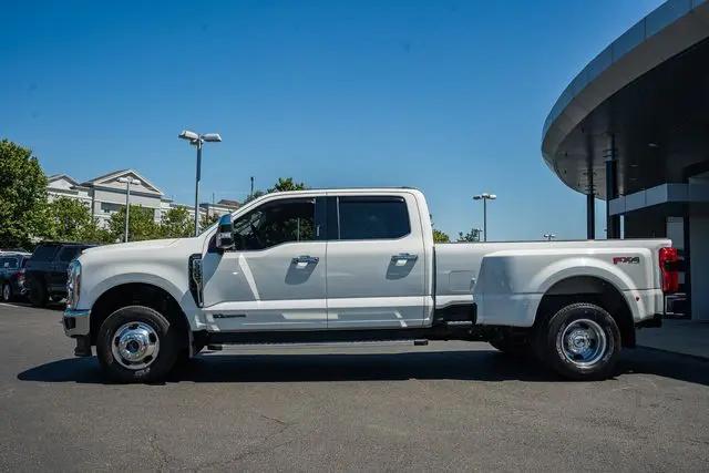 2023 Ford F-350 LARIAT