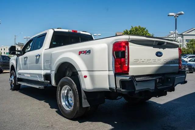 2023 Ford F-350 LARIAT