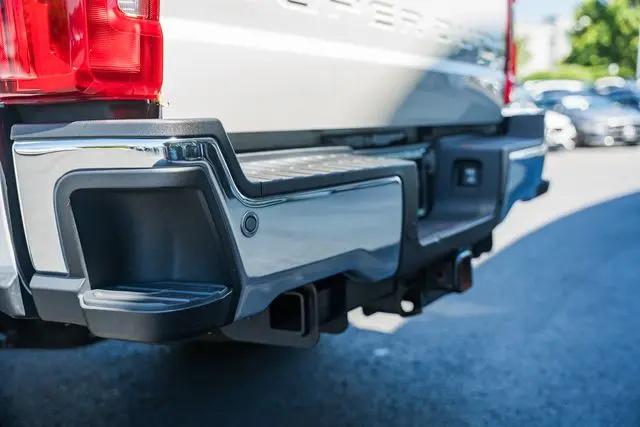 2023 Ford F-350 LARIAT