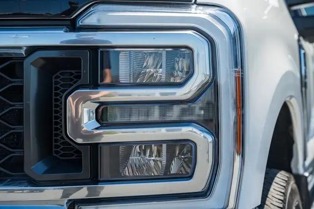 2023 Ford F-350 LARIAT