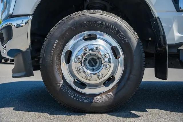 2023 Ford F-350 LARIAT