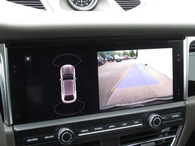 2019 Porsche Macan Macan