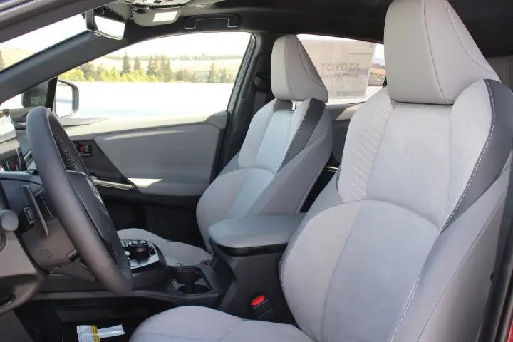 2026 Toyota C-HR XSE
