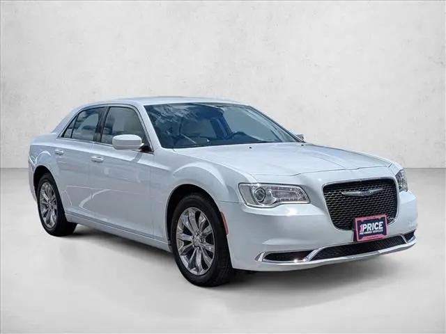 2019 Chrysler 300 Touring AWD