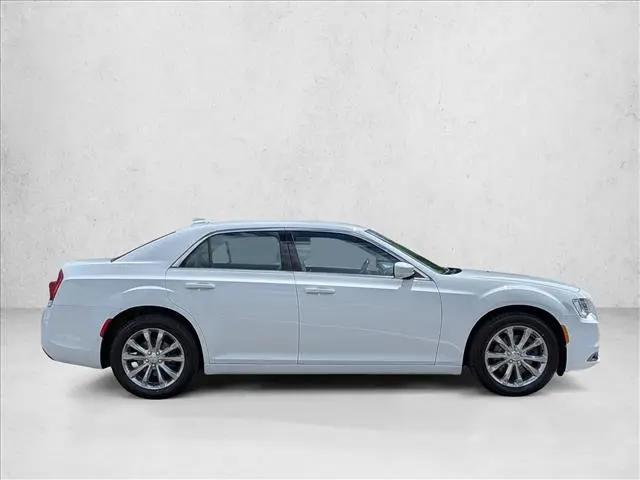 2019 Chrysler 300 Touring AWD
