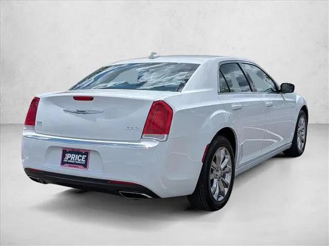 2019 Chrysler 300 Touring AWD