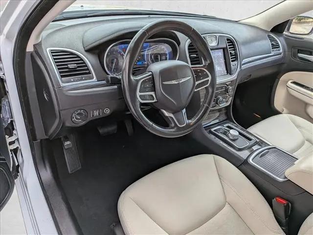 2019 Chrysler 300 Touring AWD