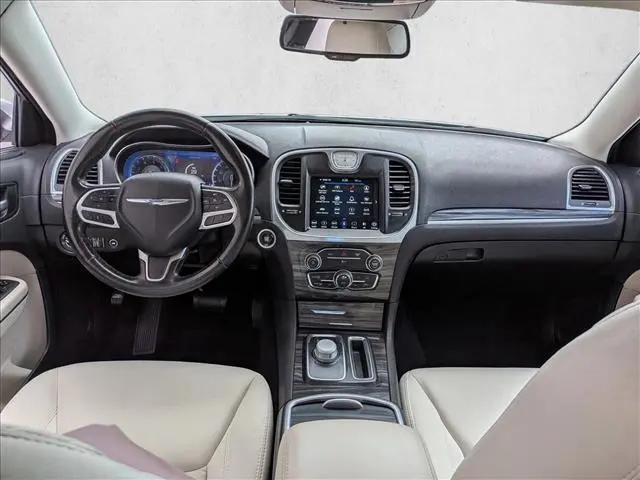 2019 Chrysler 300 Touring AWD