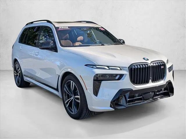 2025 BMW X7 M60i