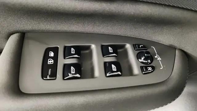 2026 Volvo XC90 Plug-In Hybrid Ultra, T8 AWD, Electric/Gasoline, Bright, 7 Seats