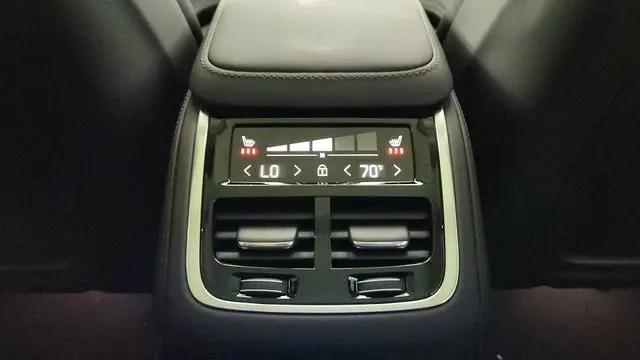2026 Volvo XC90 Plug-In Hybrid Ultra, T8 AWD, Electric/Gasoline, Bright, 7 Seats