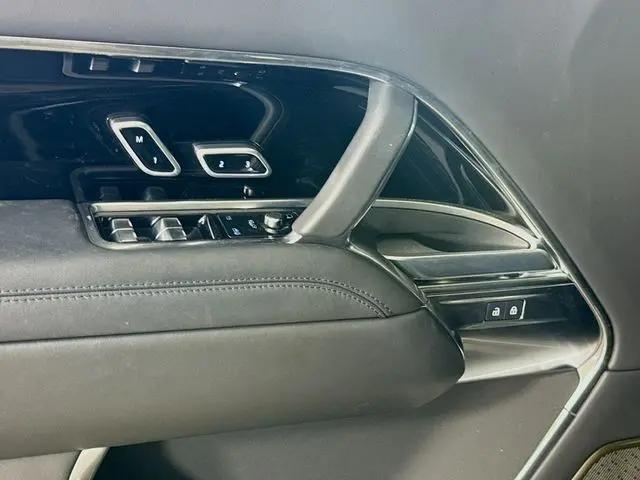 2025 Land Rover Range Rover P530 Autobiography