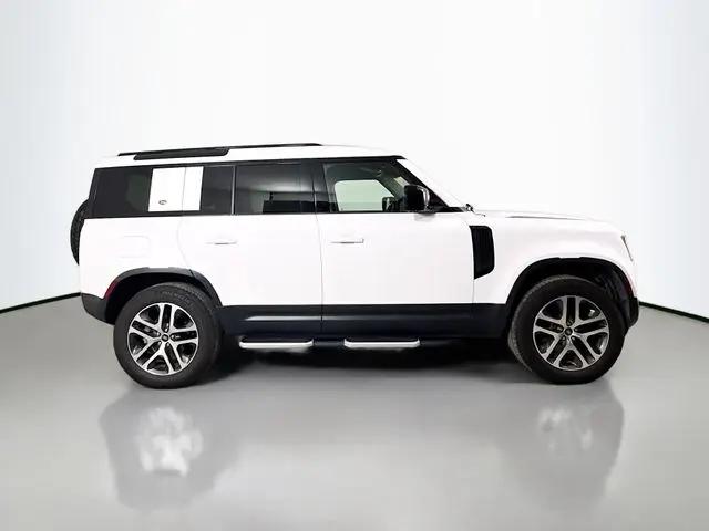 2022 Land Rover Defender 110 Standard