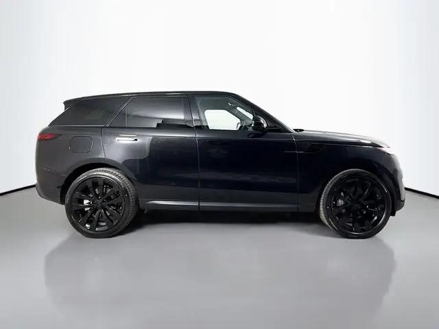 2026 Land Rover Range Rover Sport P360 SE