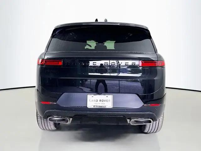 2026 Land Rover Range Rover Sport P360 SE