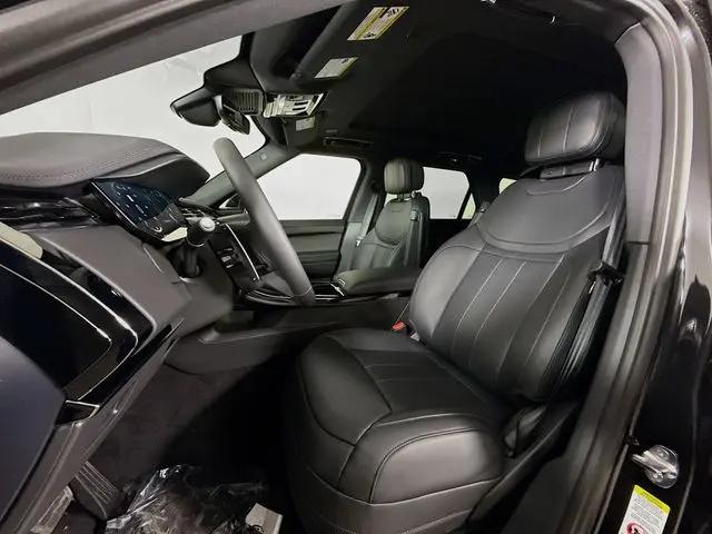2026 Land Rover Range Rover Sport P360 SE