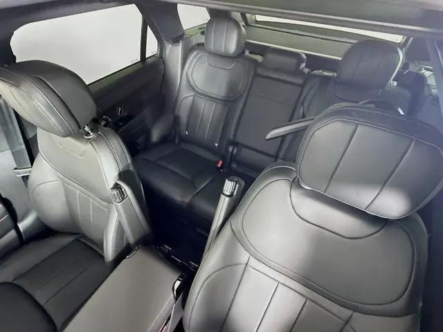 2026 Land Rover Range Rover Sport P360 SE