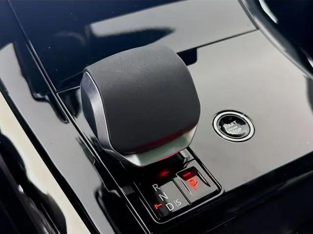 2026 Land Rover Range Rover Sport P360 SE