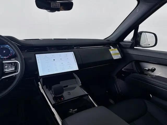 2026 Land Rover Range Rover Sport P360 SE