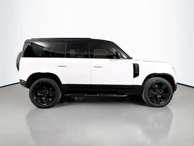 2026 Land Rover Defender P400 X-Dynamic SE