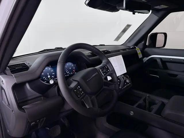 2026 Land Rover Defender P400 X-Dynamic SE