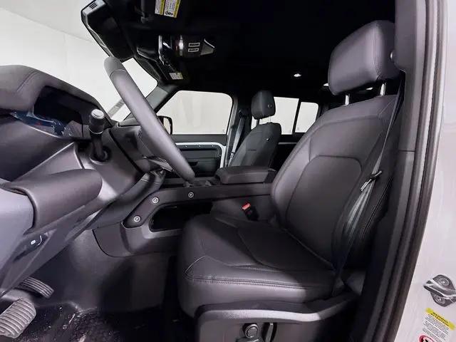 2026 Land Rover Defender P400 X-Dynamic SE