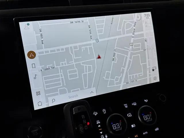 2026 Land Rover Defender P400 X-Dynamic SE